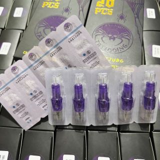 🎉 Nově máme v nabídce tyhle krásky! 😍 LASTJUDG jsou extra prémiové univerzální tetovací cartridge, které se pyšní jehlami...